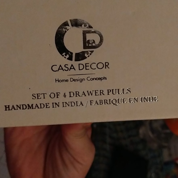 Drawer pulls - Picture 3 of 3